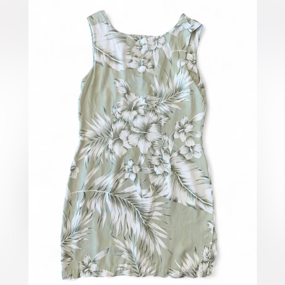 2000s Tommy Bahama 100% silk green and white floral print sleeveless mini dress